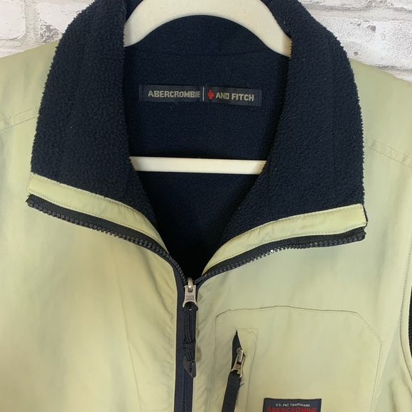 Abercrombie&Fitch Reversible Waterproof JacketVest - Picture 5 of 7